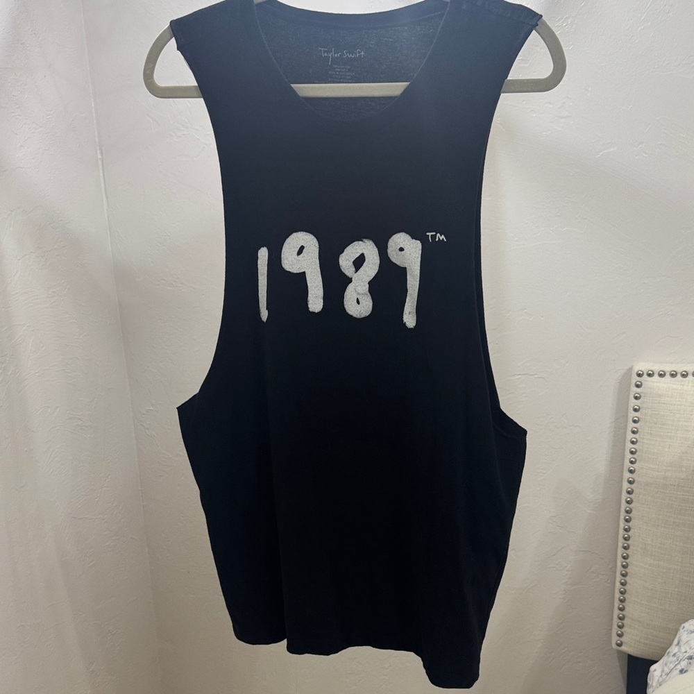 Taylor Swift Black 1989 Muscle Tee